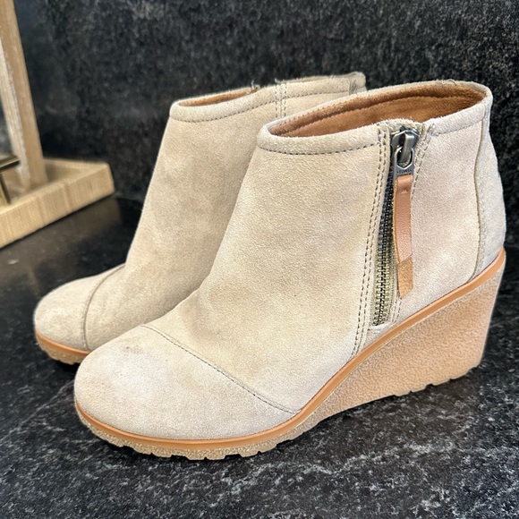 Tom's Avery Wedge Boots, Beige - Picture 1 of 8